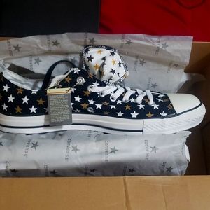 Chuck Taylor all star with stars.